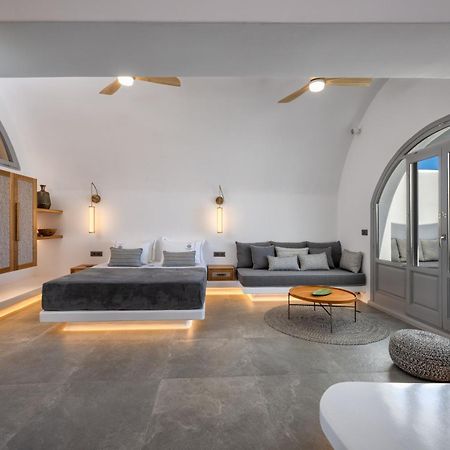 Eteoro Suites Imerovígli Extérieur photo