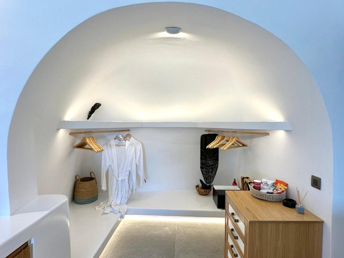 Eteoro Suites Imerovígli Extérieur photo